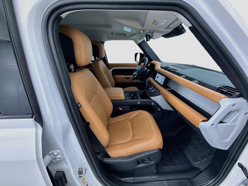Thumbnail: 2023 Land Rover Defender - 19