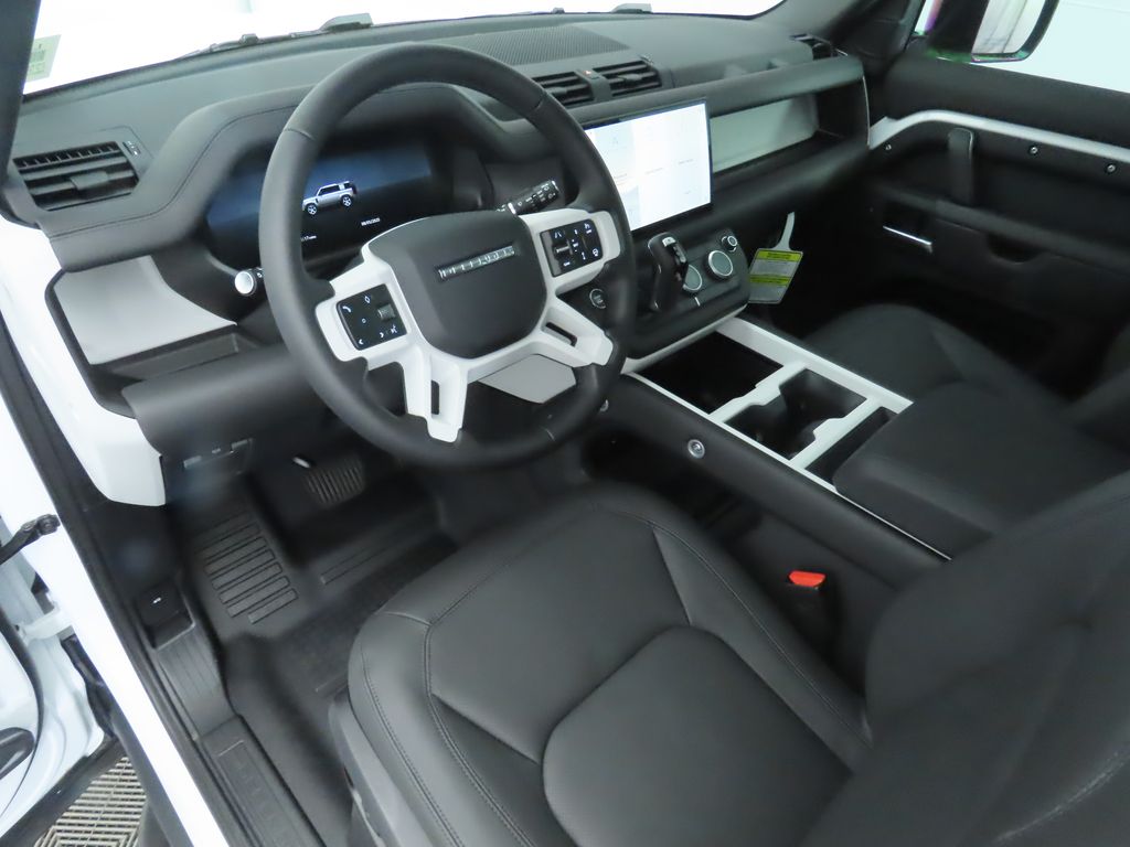 2025 Land Rover Defender 110 10