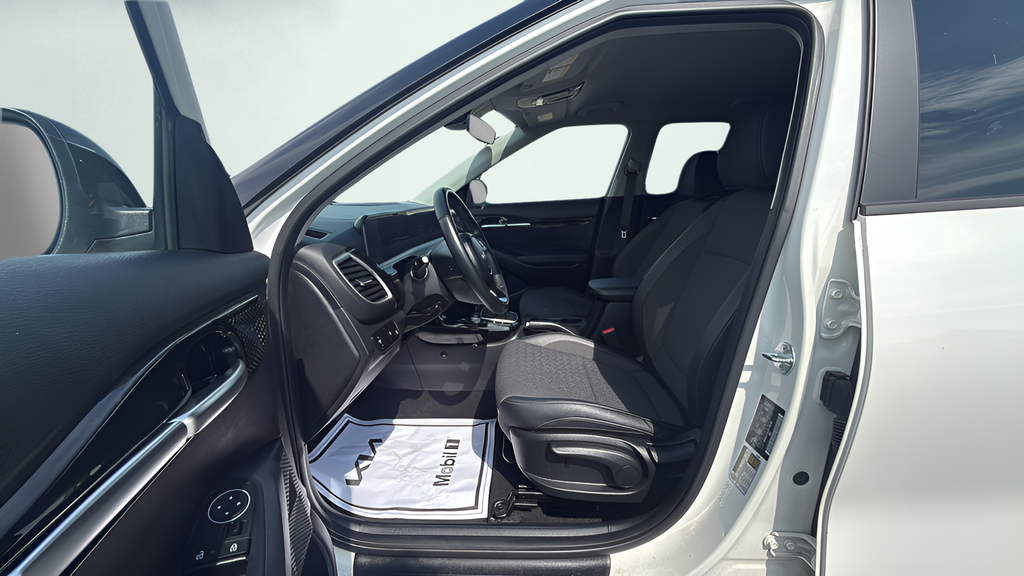 Used 2025 Kia Seltos SUV