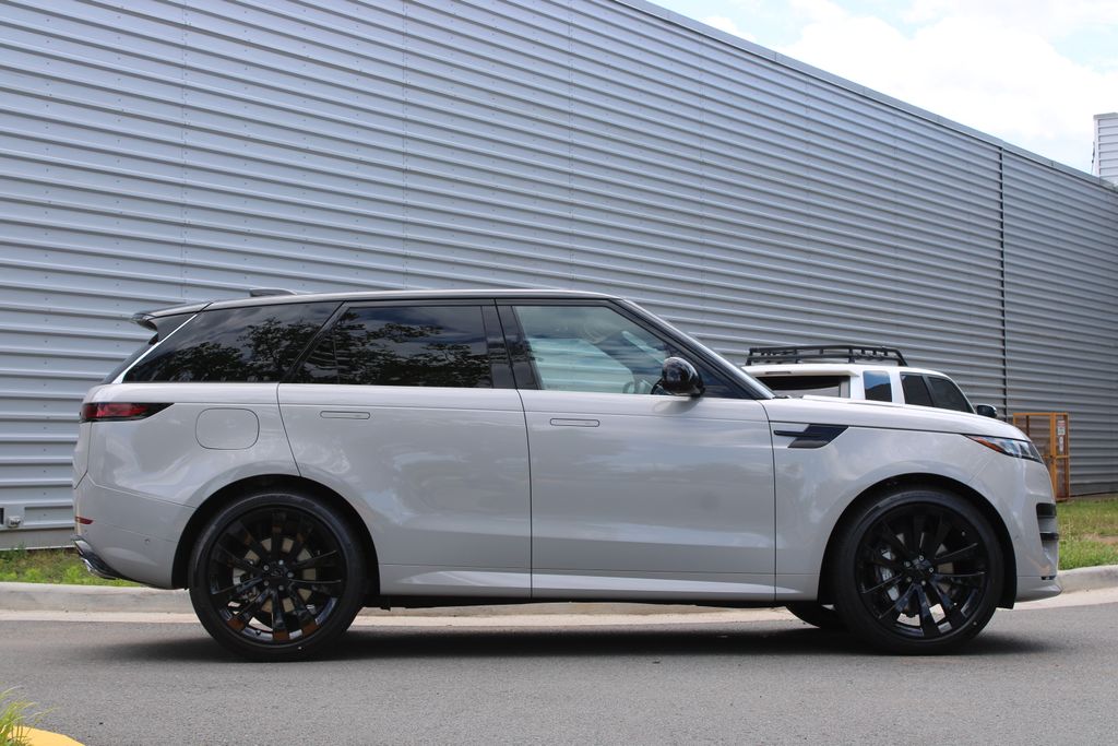 New 2026 Gray Land Rover Dynamic SE image 3