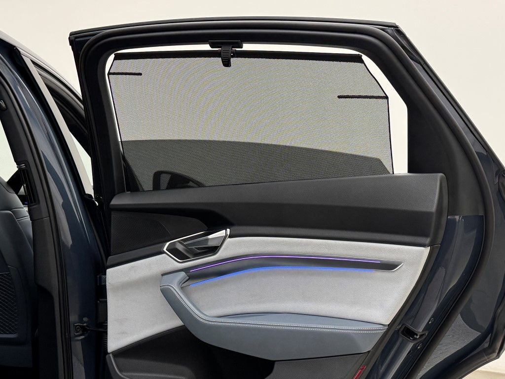 2023 Audi e-tron S Prestige 24