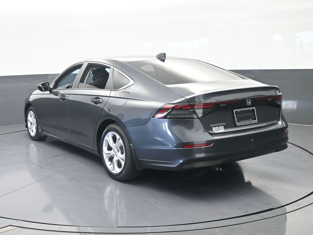 Used 2025 Silver Honda LX image 3