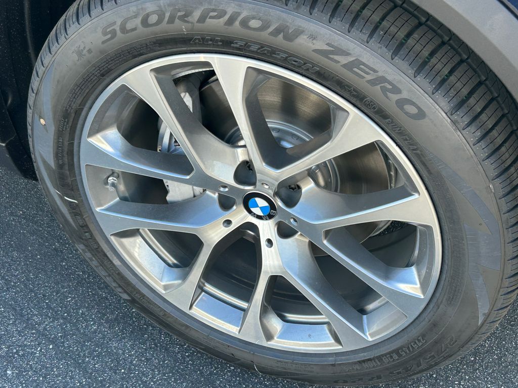 Thumbnail: 2026 BMW X5 - 3