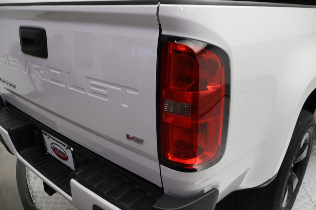 Thumbnail: 2022 Chevrolet Colorado - 9