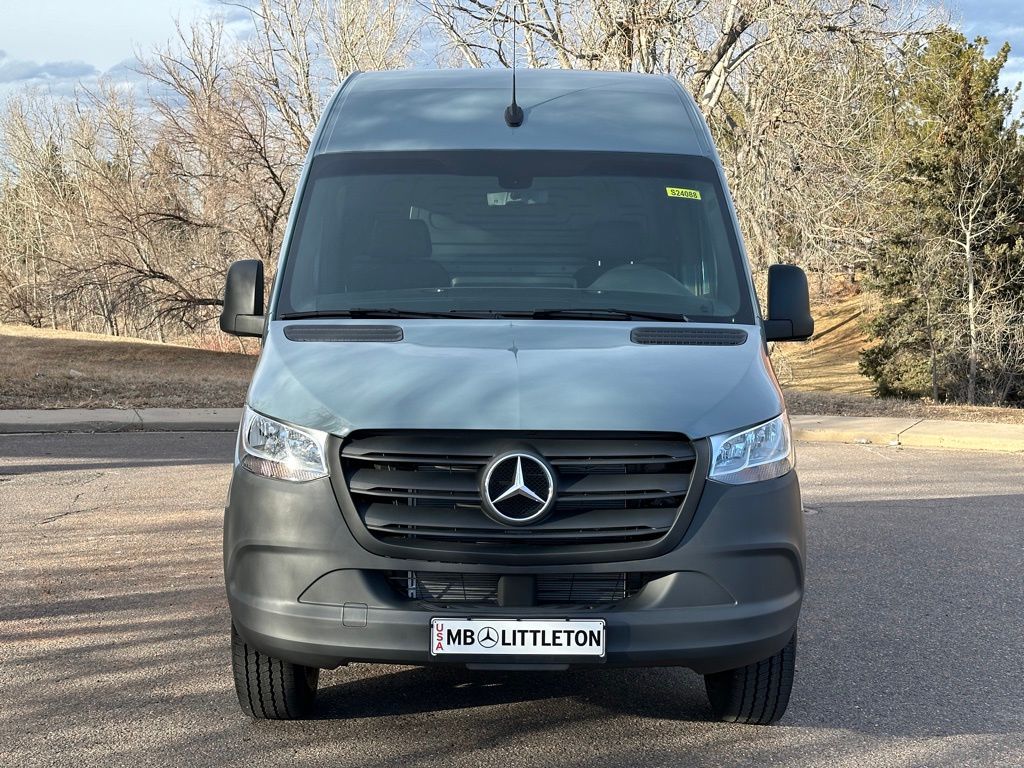 2024 Mercedes-Benz Sprinter 2500 Cargo 144 WB 6