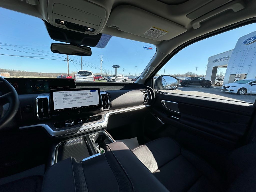 2026 Ford Expedition Max Platinum Gray at Grove City Ford