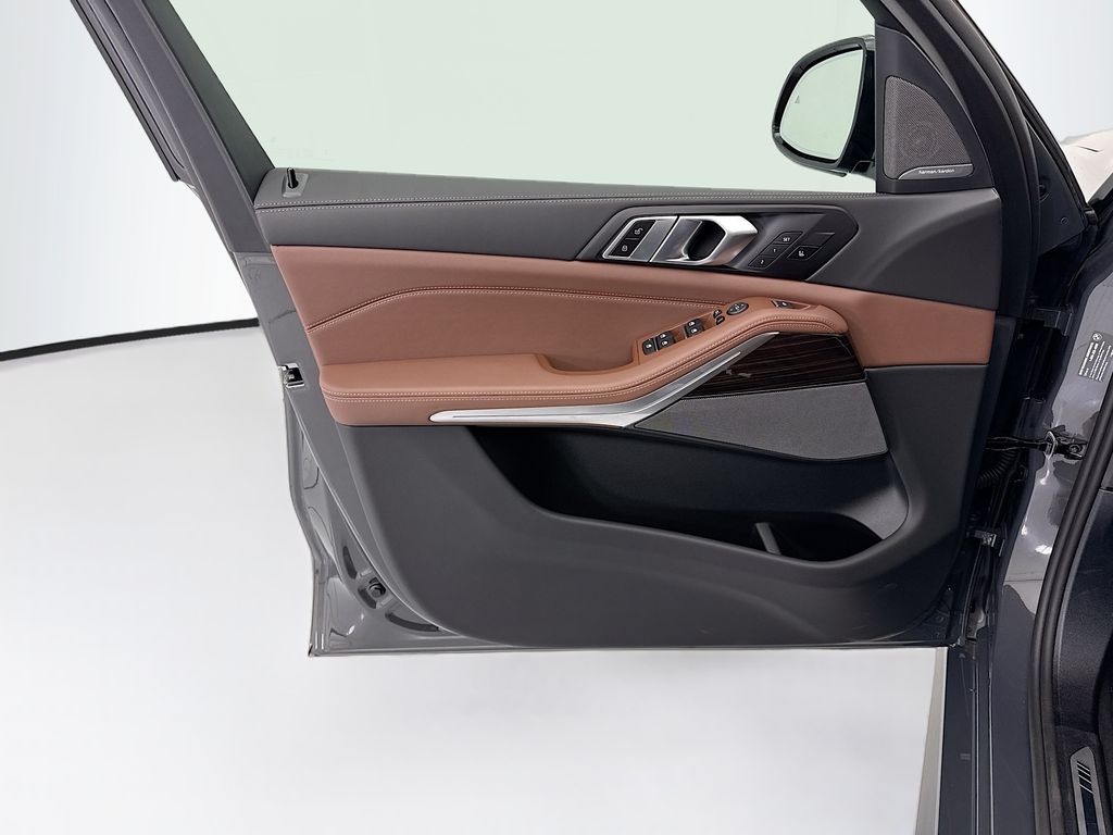 Thumbnail: 2026 BMW X5 - 23