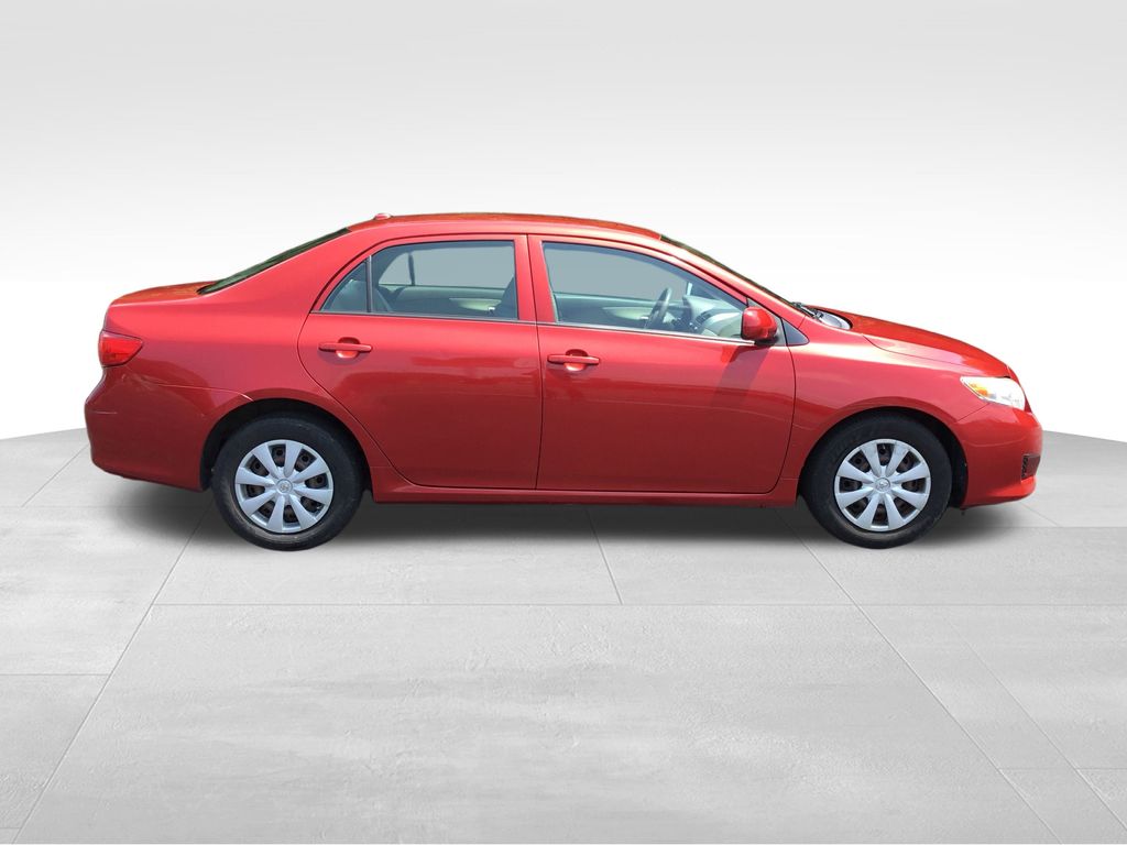 Thumbnail: 2010 Toyota Corolla - 6