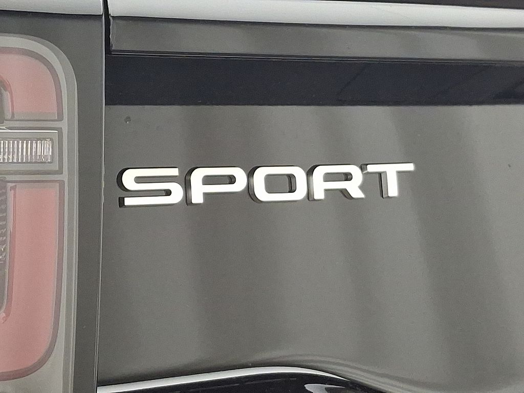 Thumbnail: 2025 Land Rover Discovery Sport - 21