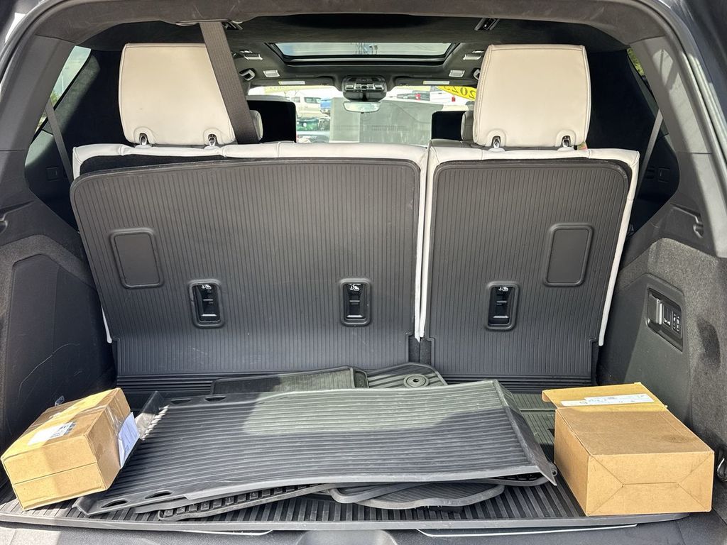 Used 2025 Cadillac Escalade SUV
