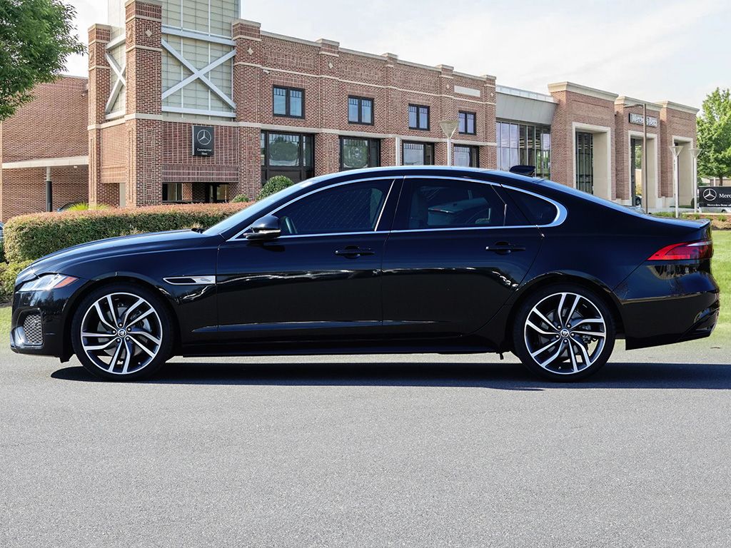 Thumbnail: 2024 Jaguar XF - 8