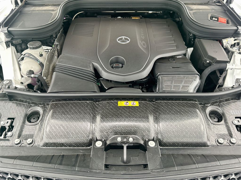 Thumbnail: 2026 Mercedes-Benz GLE - 28