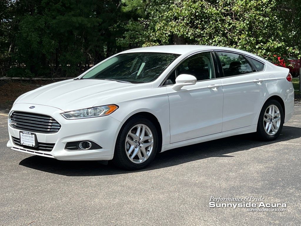 Oxford White 2016 Ford Fusion Sedan Front-Wheel Drive 6-Speed Automatic