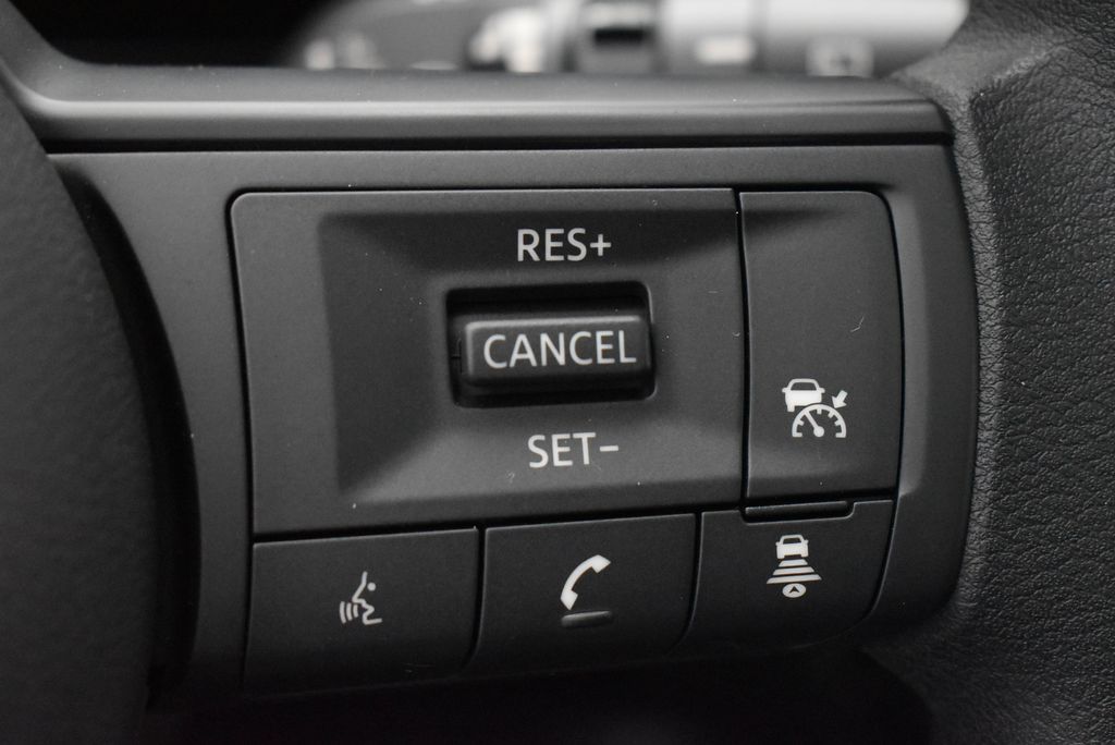 Thumbnail: 2026 Nissan Kicks - 17