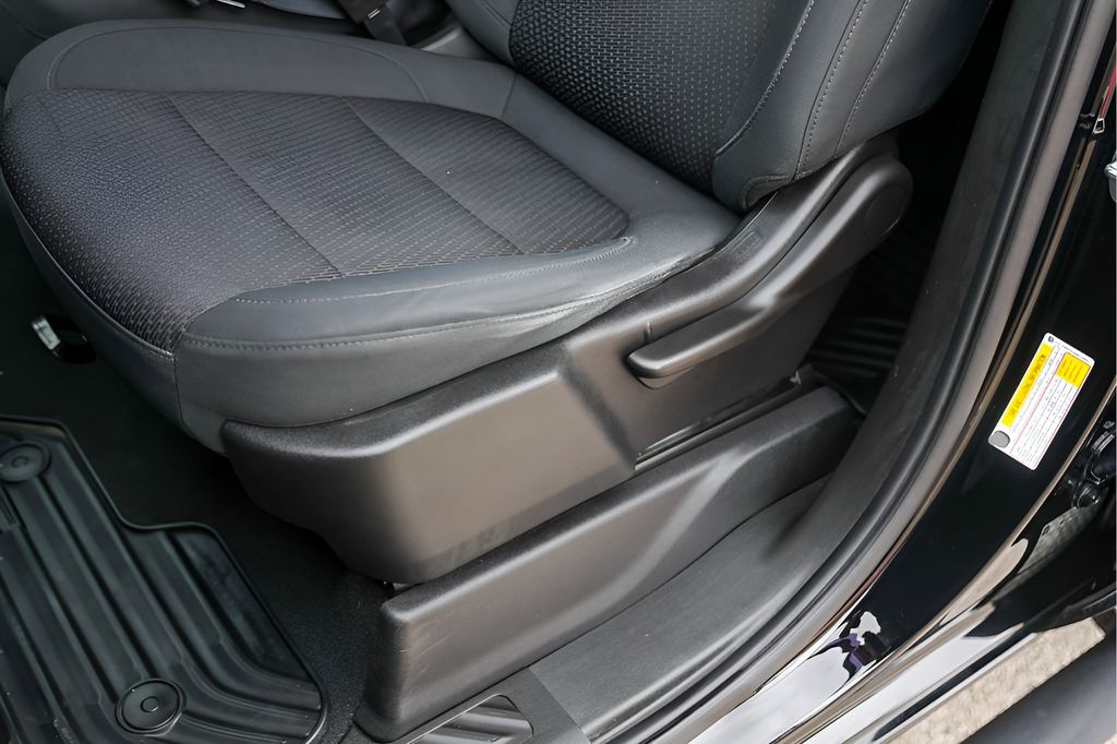 Used Car 2021 Chevrolet Silverado 1500  Custom For Sale Under $35,000 In Austin, Texas