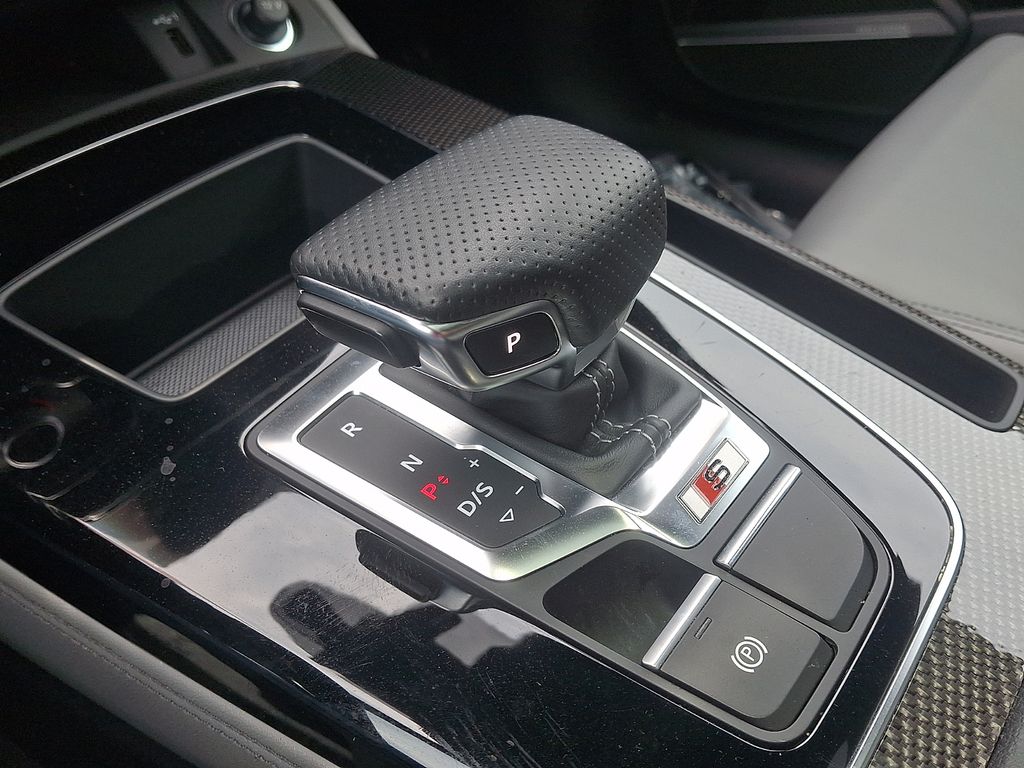 Thumbnail: 2023 Audi SQ5 - 15