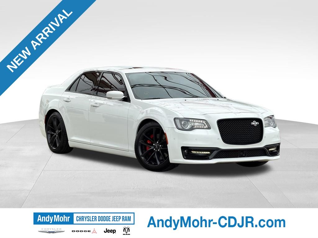 Bright White Clearcoat 2023 Chrysler 300 Sedan Rear-Wheel Drive 8-Speed Automatic
