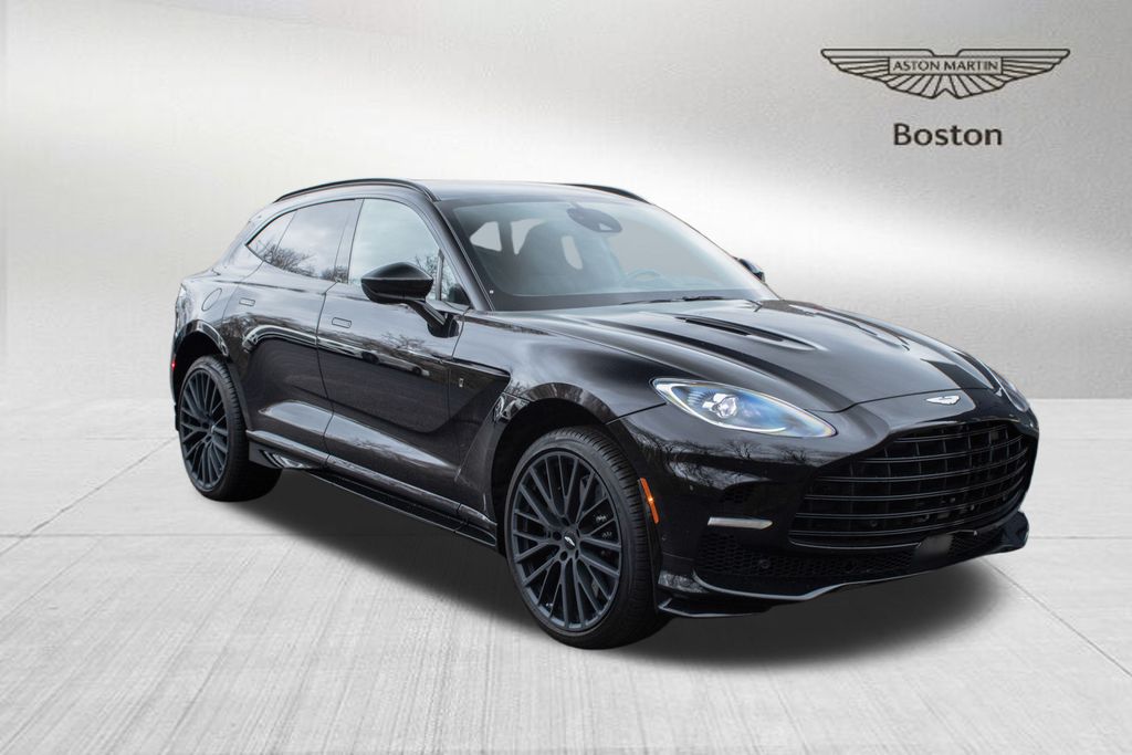 /2024 Aston-Martin DBX