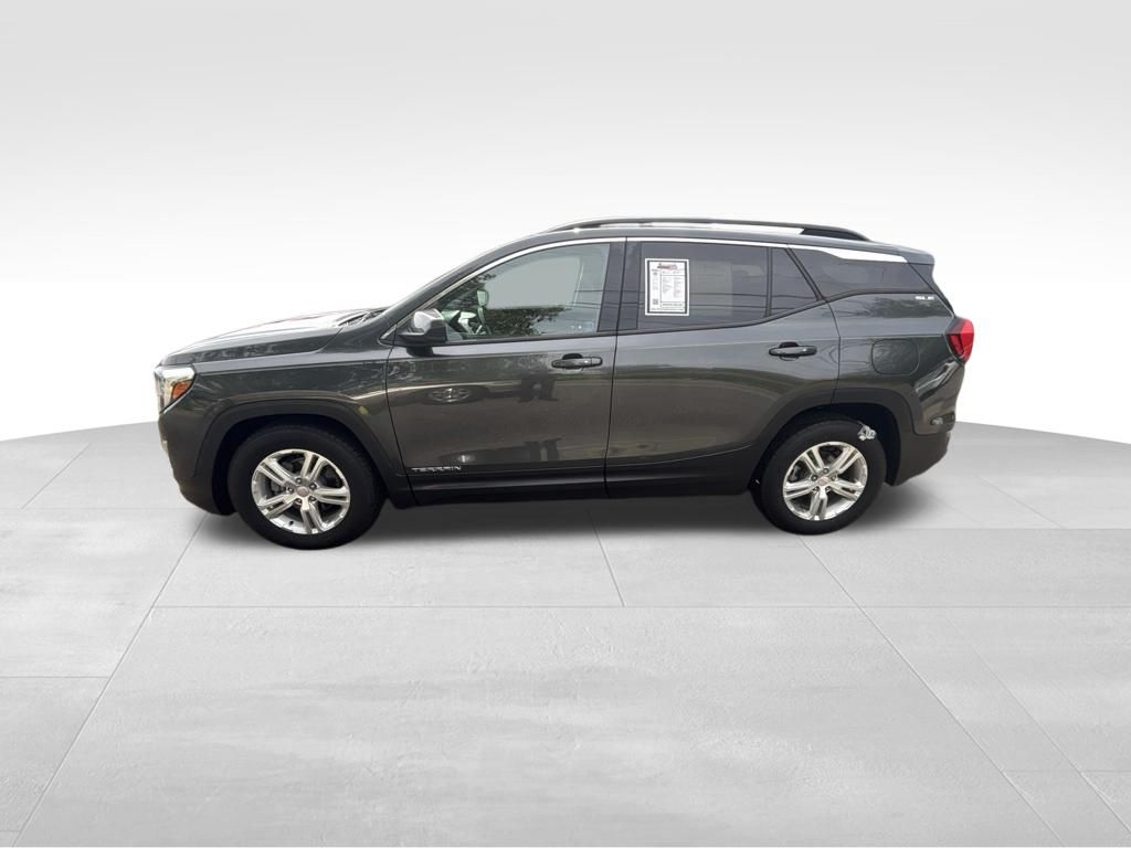 Used 2020 Gray GMC SLE image 4