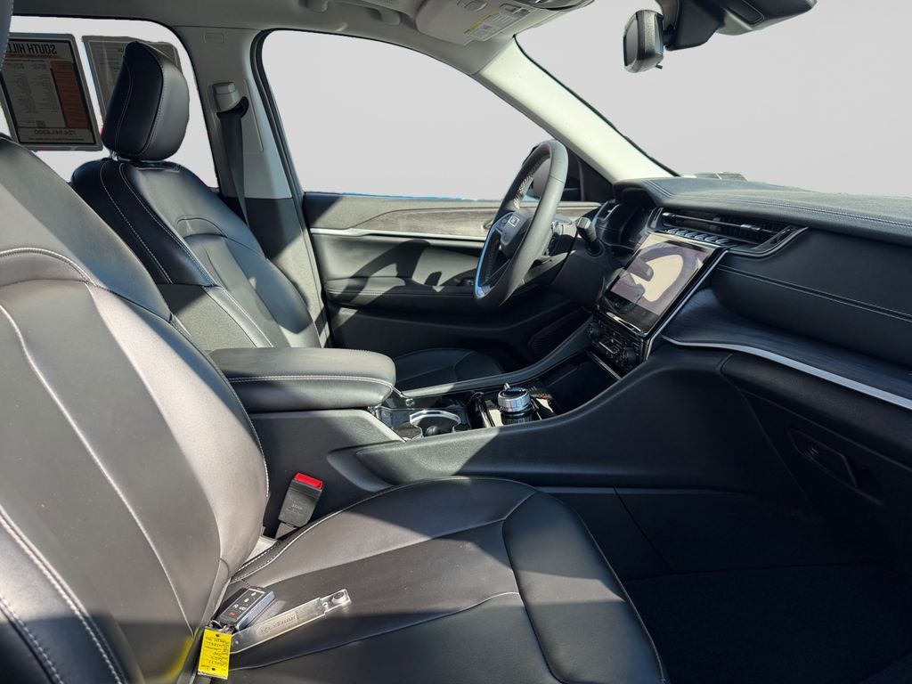 2023 Jeep Grand Cherokee Limited Black at Auto Express Mitsubishi