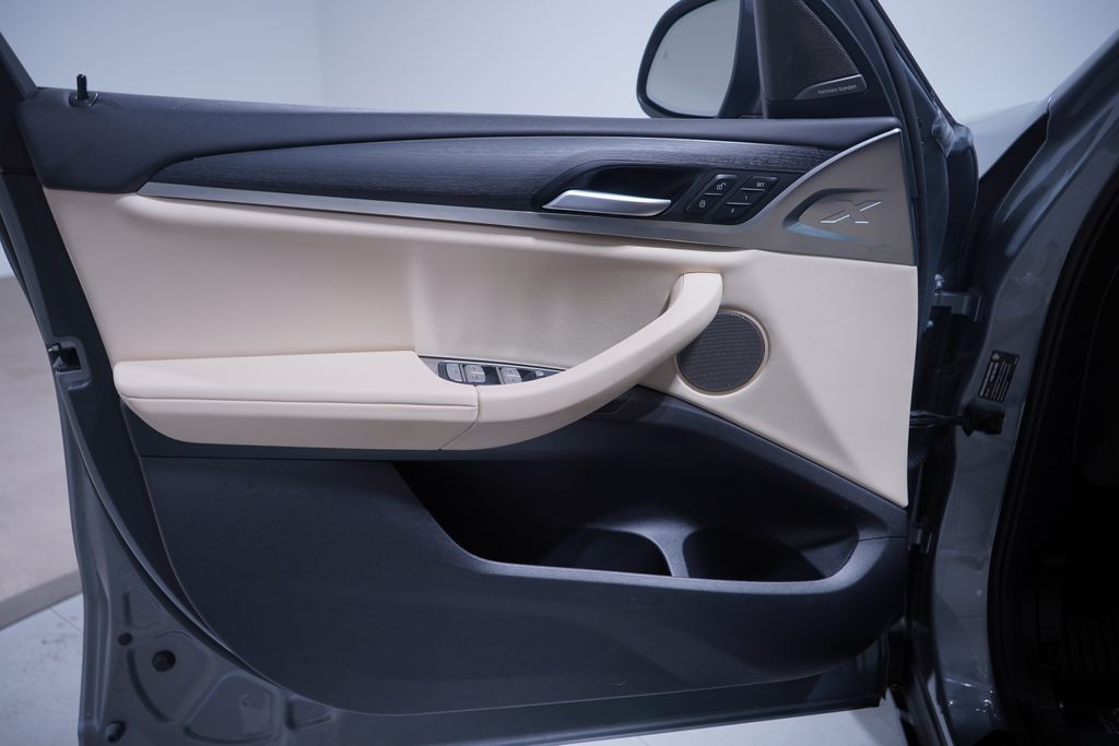 Thumbnail: 2023 BMW X3 - 16