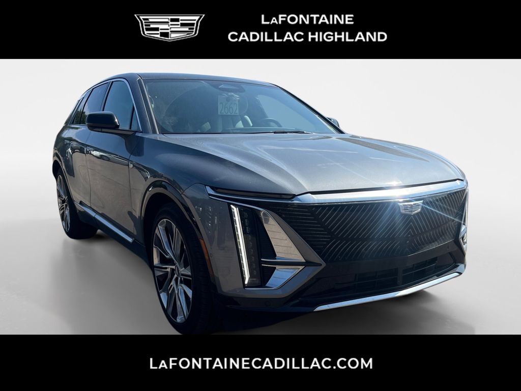 2023 Cadillac LYRIQ Luxury 3