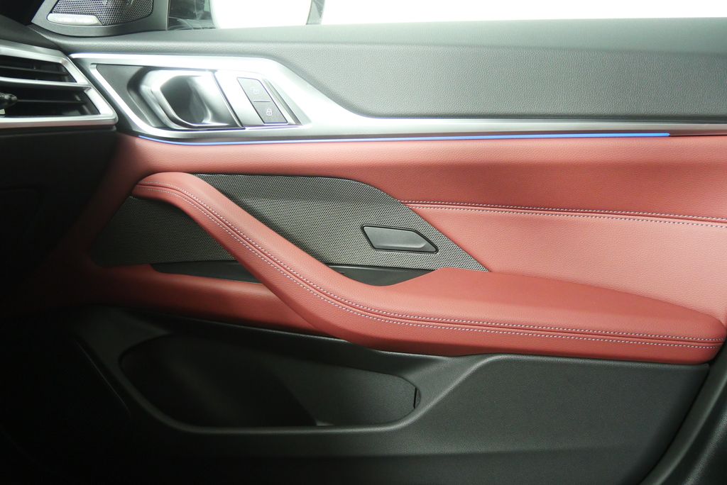 Thumbnail: 2025 BMW i4 - 26