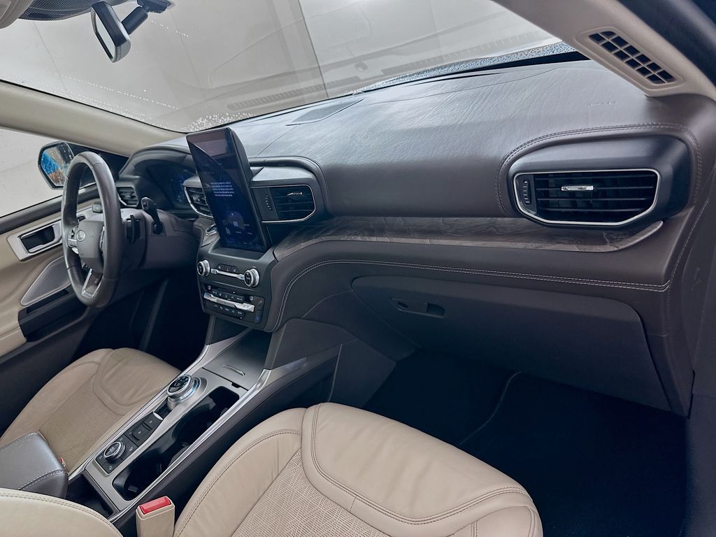 Thumbnail: 2020 Ford Explorer - 29