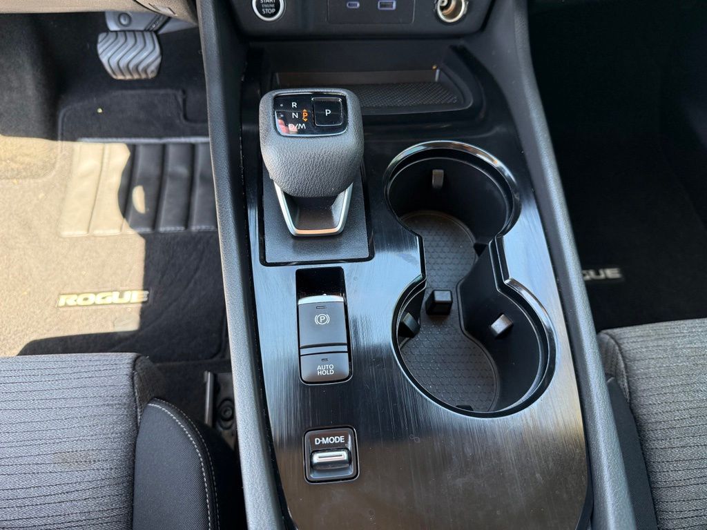 Thumbnail: 2021 Nissan Rogue - 20
