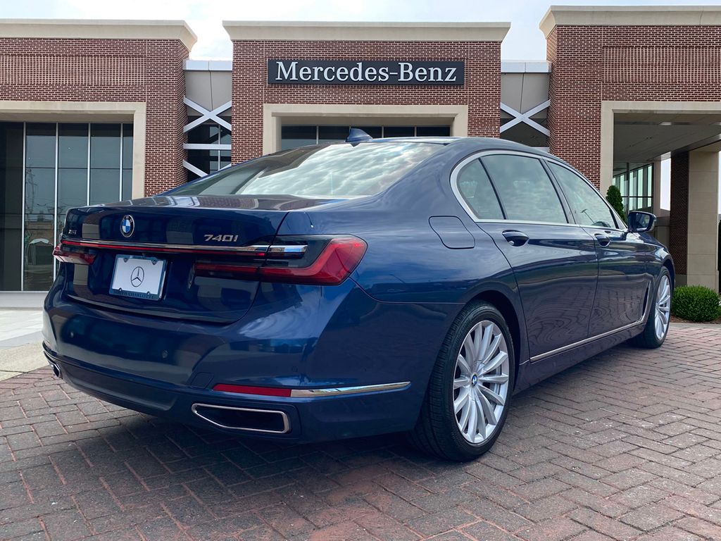 2022 BMW 7 Series 740i xDrive 5