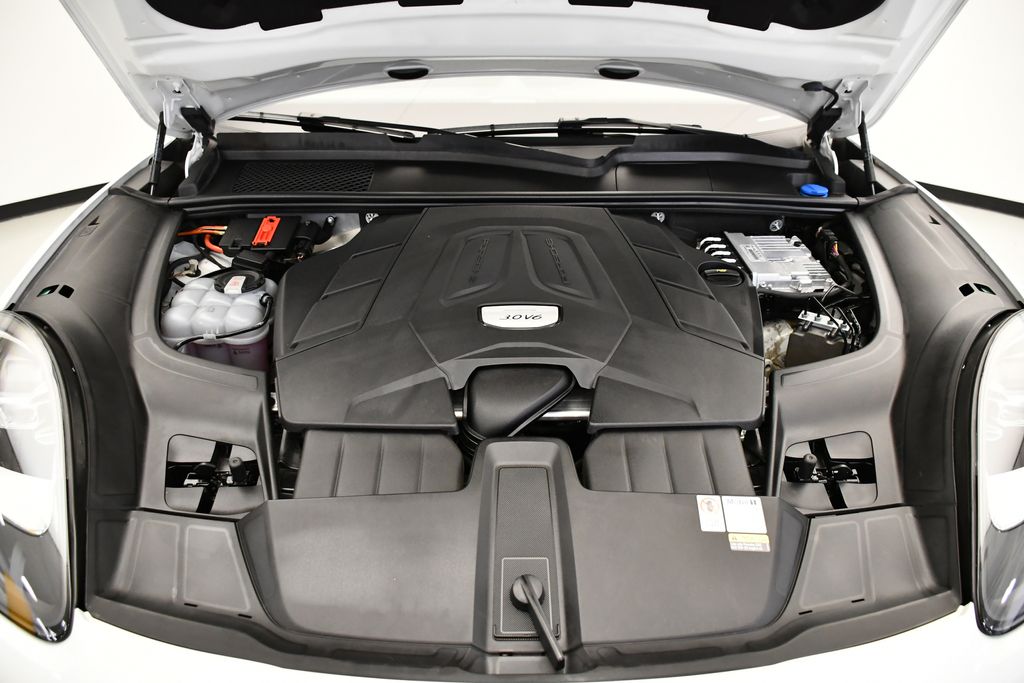 Thumbnail: 2023 Porsche Cayenne - 12