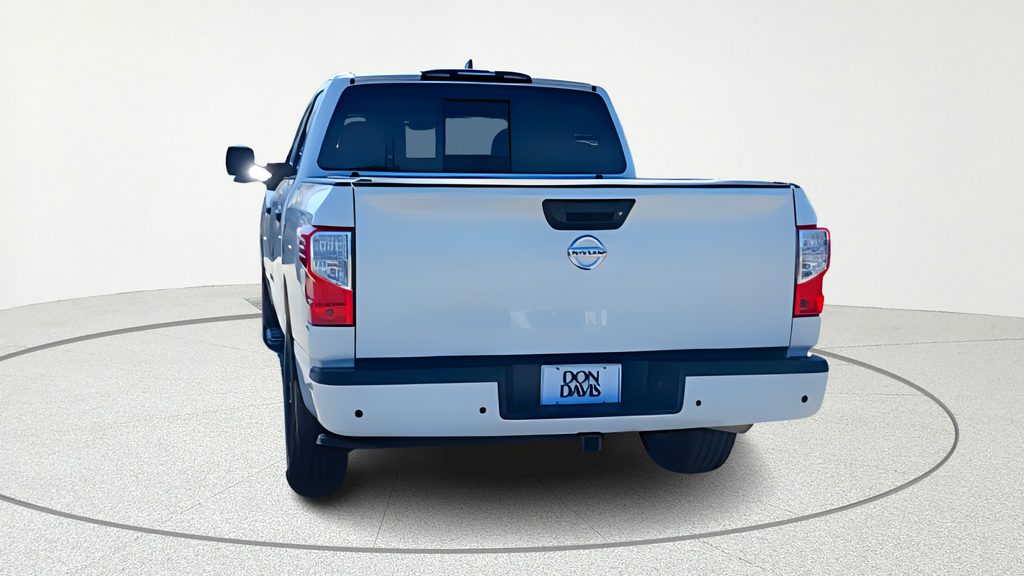 2022 Nissan Titan