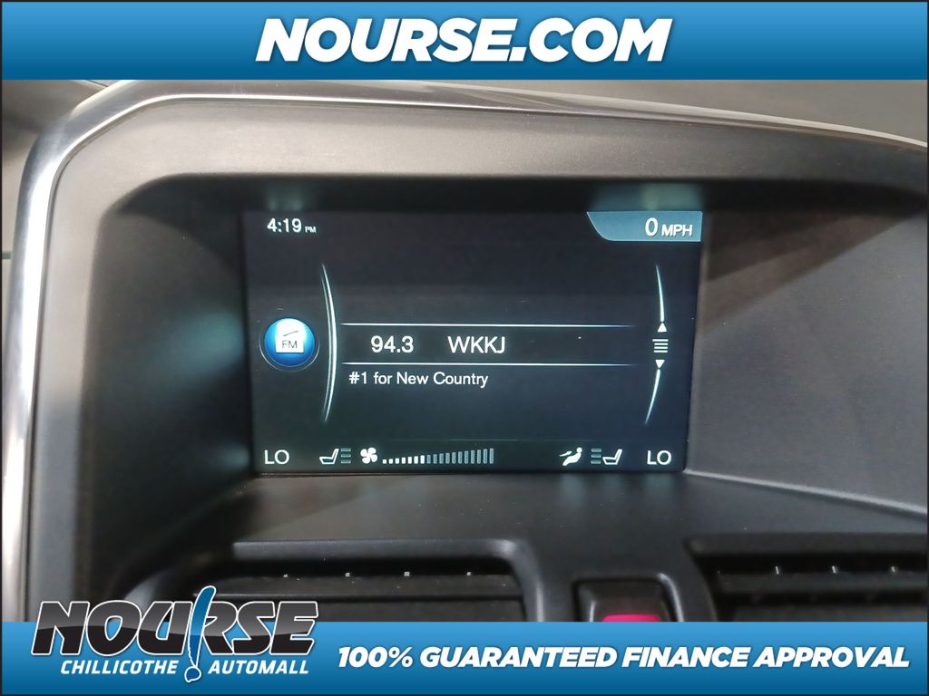 2022 Volkswagen Tiguan 2.0T SE photo