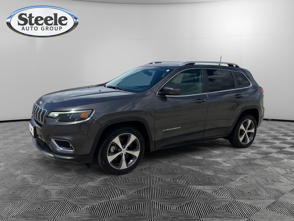 Gray (Granite Crystal Metallic Clearcoat) 2019 Jeep Cherokee Limited FWD SUV / Crossover Front-Wheel Drive 9-Speed Automatic