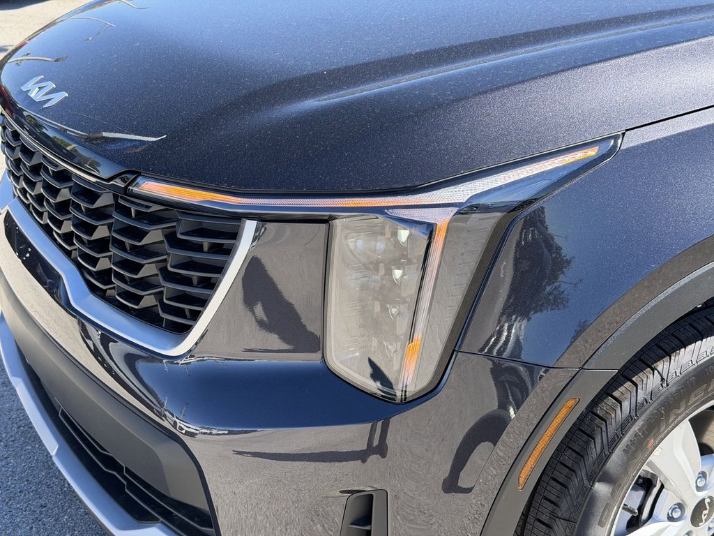 new 2026 Kia Sorento car, priced at $31,354