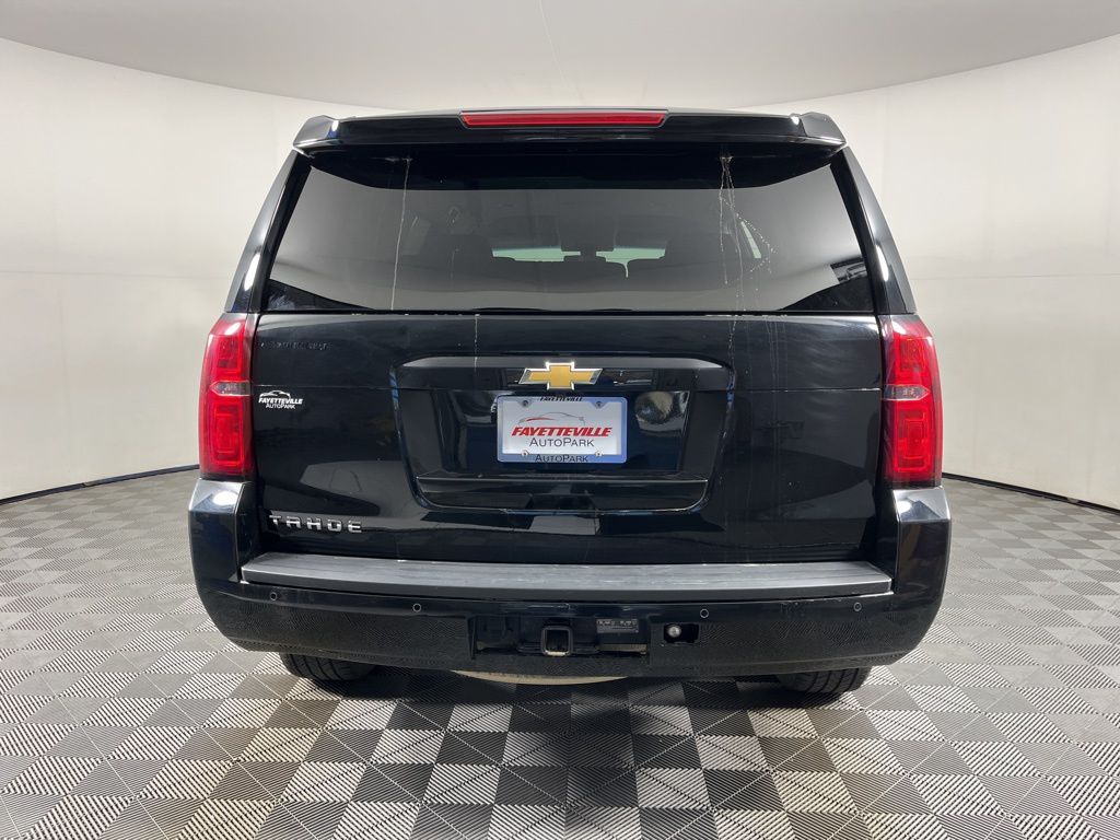 Thumbnail: 2017 Chevrolet Tahoe - 4