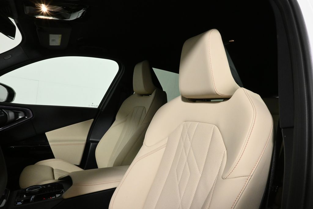 Thumbnail: 2026 BMW X3 - 16