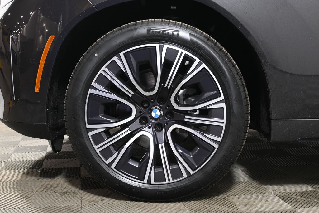 Thumbnail: 2026 BMW X3 - 12