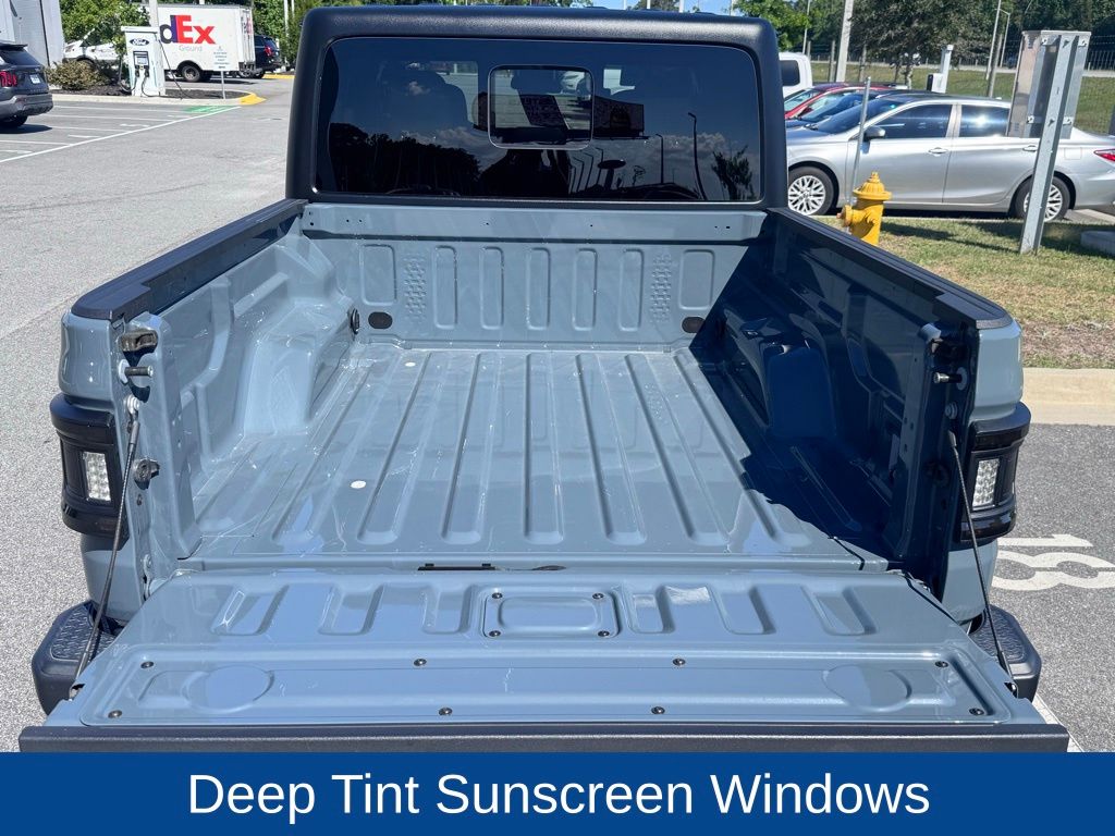 2024 Jeep Gladiator Sport S