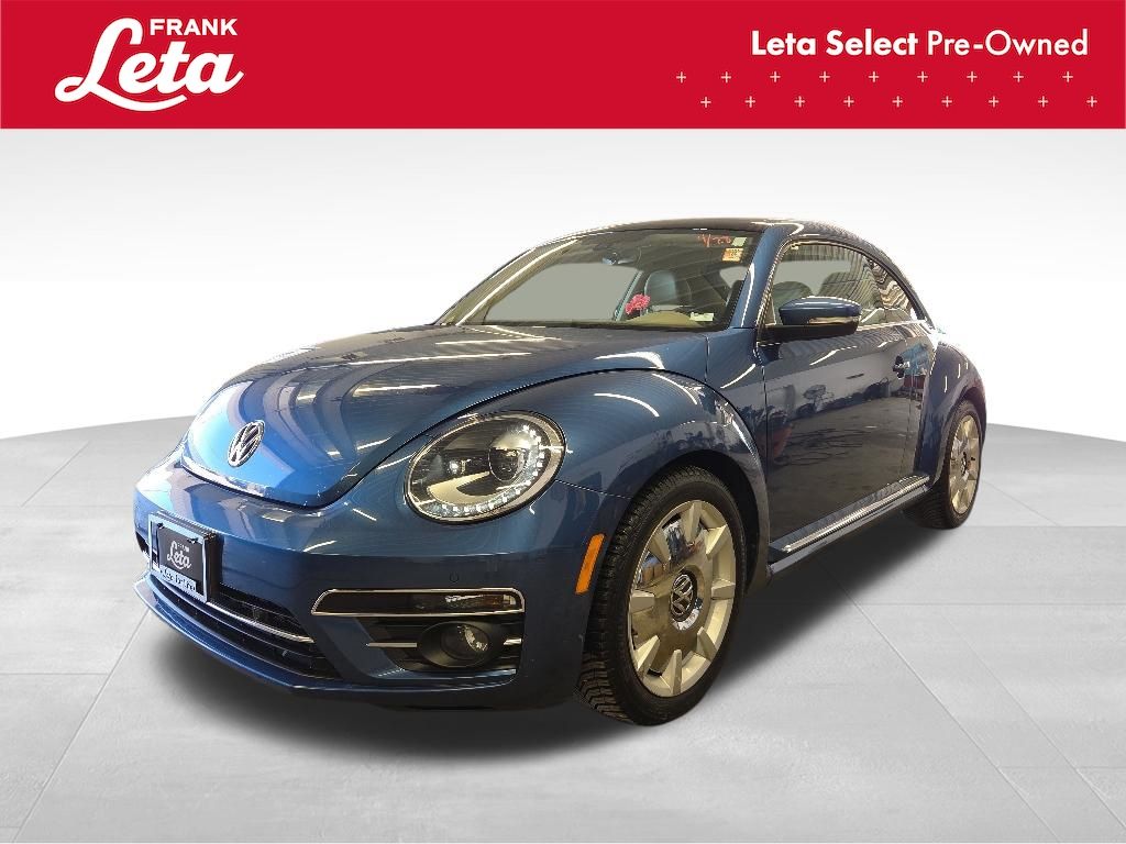 Silk Blue Metallic 2018 Volkswagen Beetle 2.0T SE Hatchback FWD Hatchback Front-Wheel Drive 6-Speed Automatic