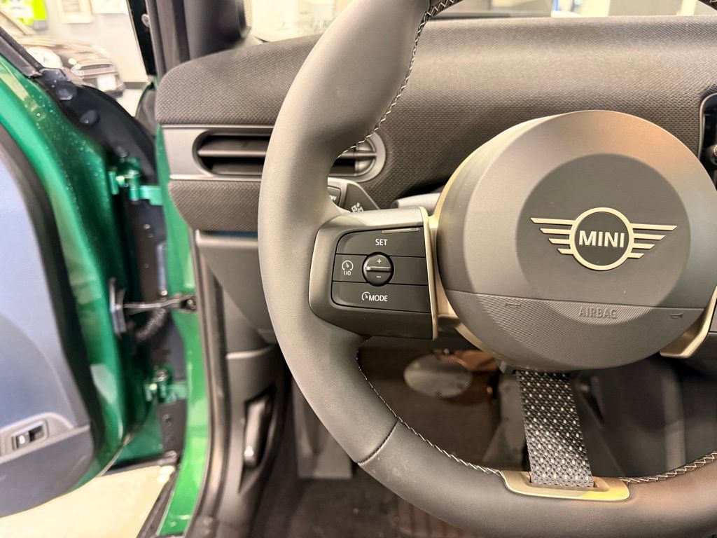 Thumbnail: 2026 MINI Cooper - 13