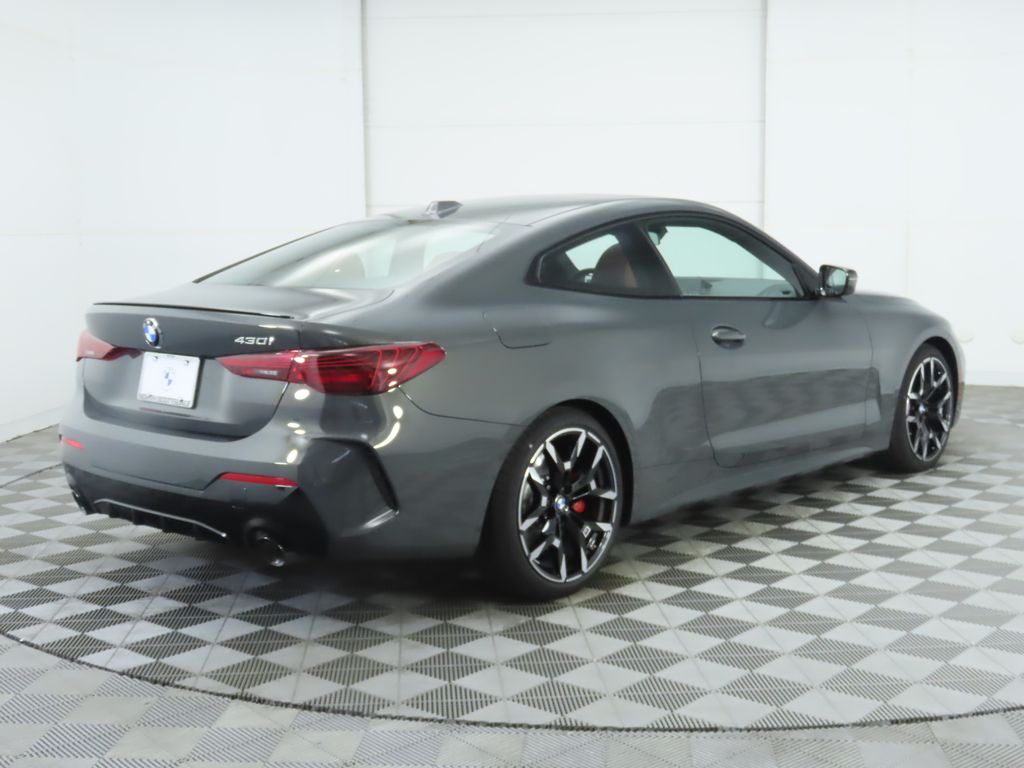 Thumbnail: 2026 BMW 4 Series - 5