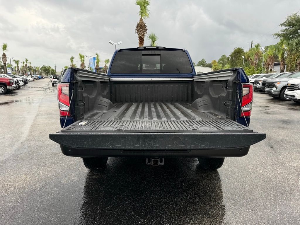 2022 Nissan Titan XD PRO-4X 12