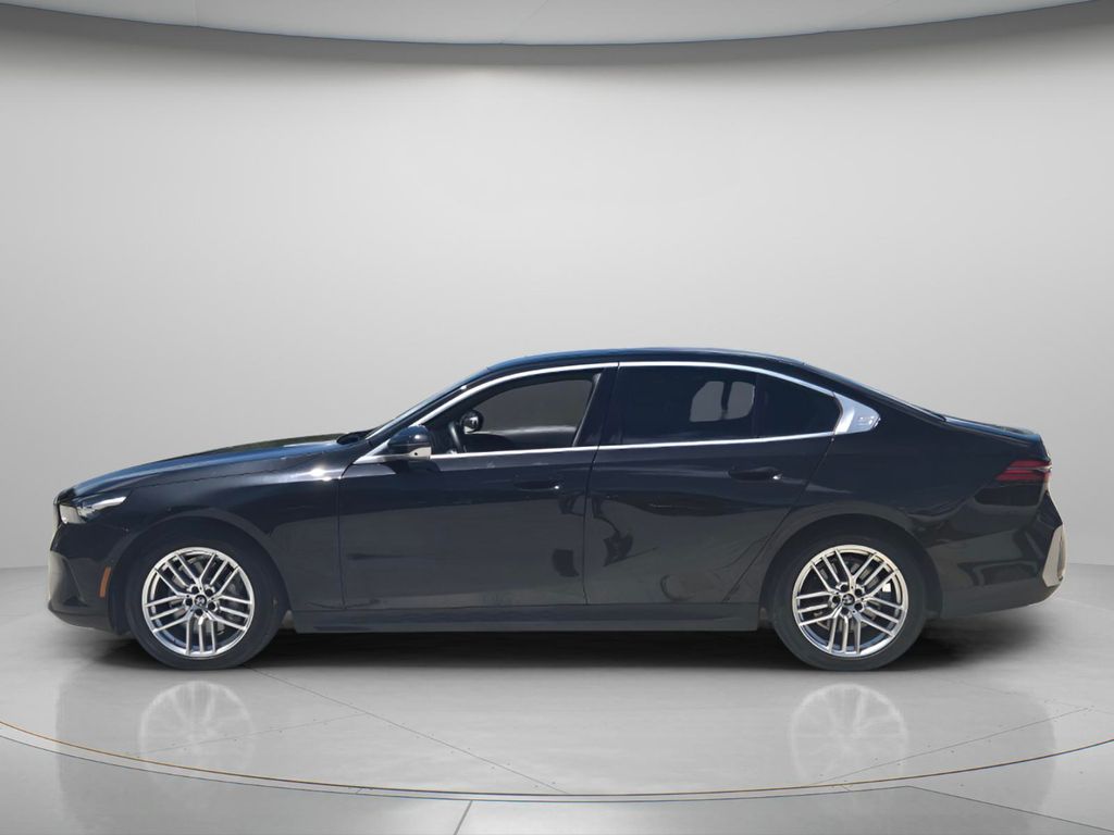 2025 BMW 530i - $34,685