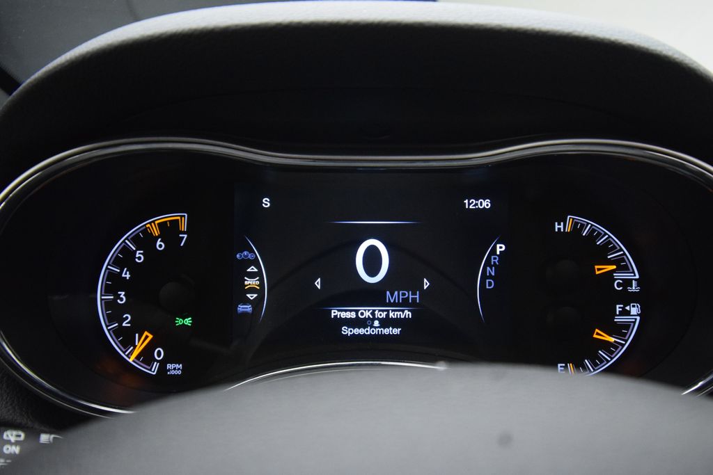 used 2021 Jeep Grand Cherokee car, priced at $28,700