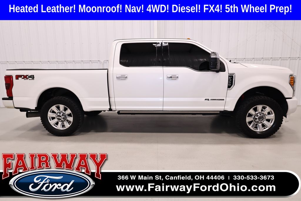 White Platinum Clearcoat Metallic 2017 Ford F-350 Super Duty Pickup Truck Four-Wheel Drive 6-Speed Automatic