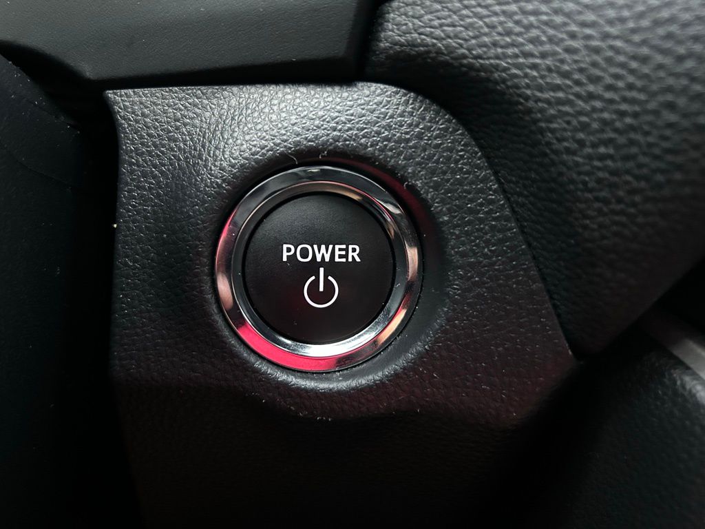 Thumbnail: 2025 Toyota RAV4 - 28