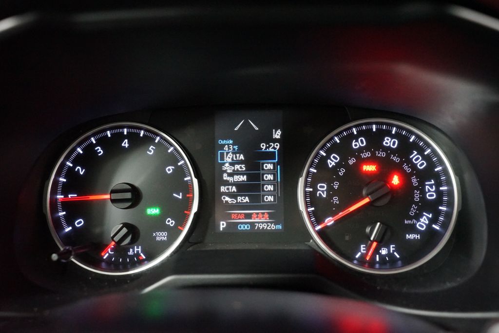 Thumbnail: 2021 Toyota RAV4 - 15