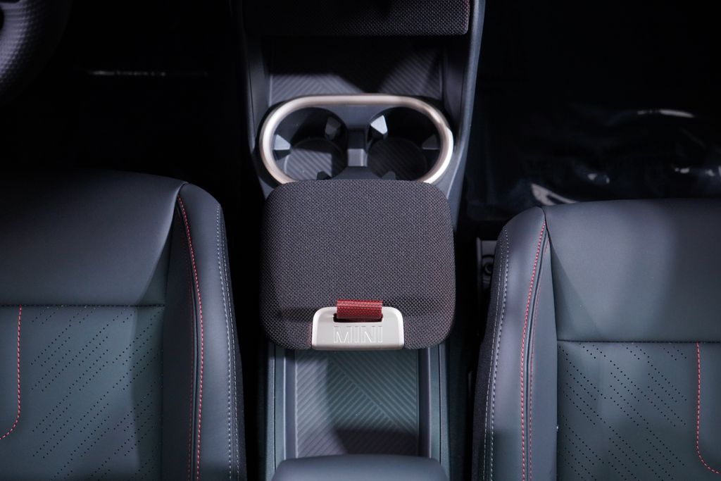 Thumbnail: 2026 MINI Cooper Countryman - 14