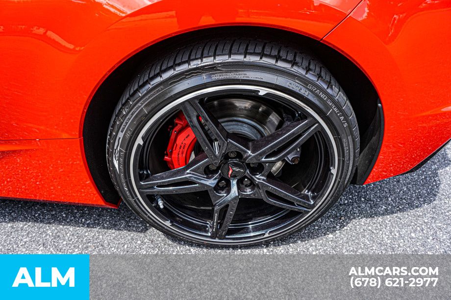 Used 2020 Red Chevrolet Stingray image 23